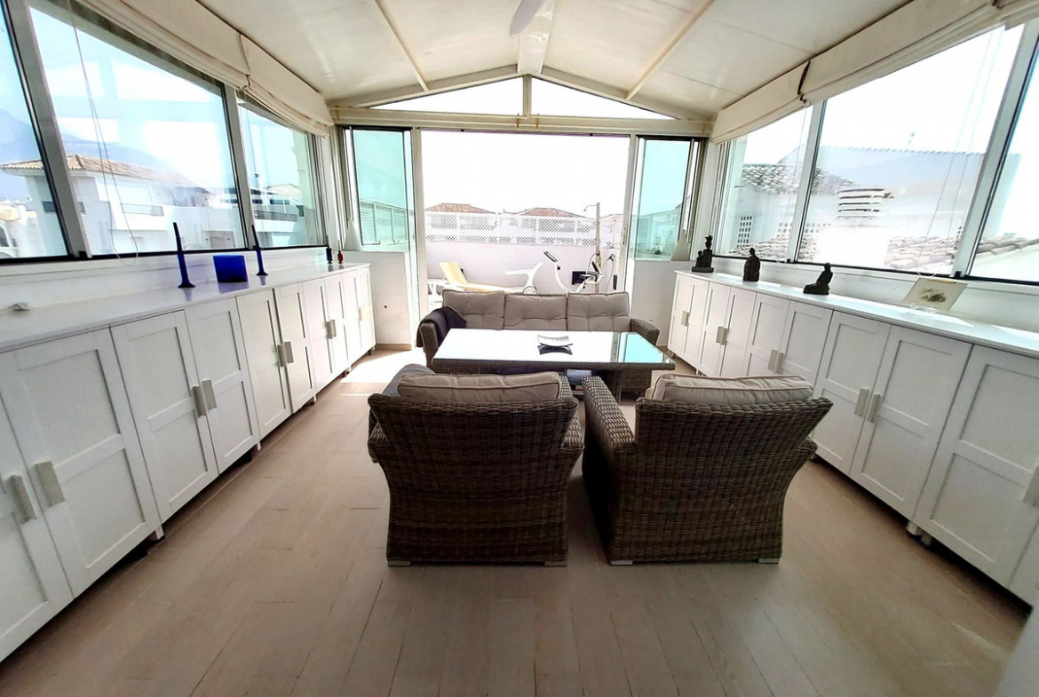 Puerto Banus Marbella penthouse 3 Bedrooms