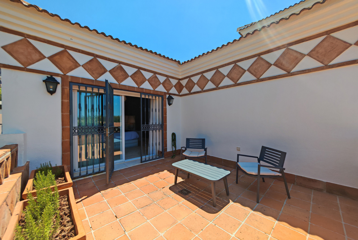 Elviria Marbella villa 4 Bedrooms