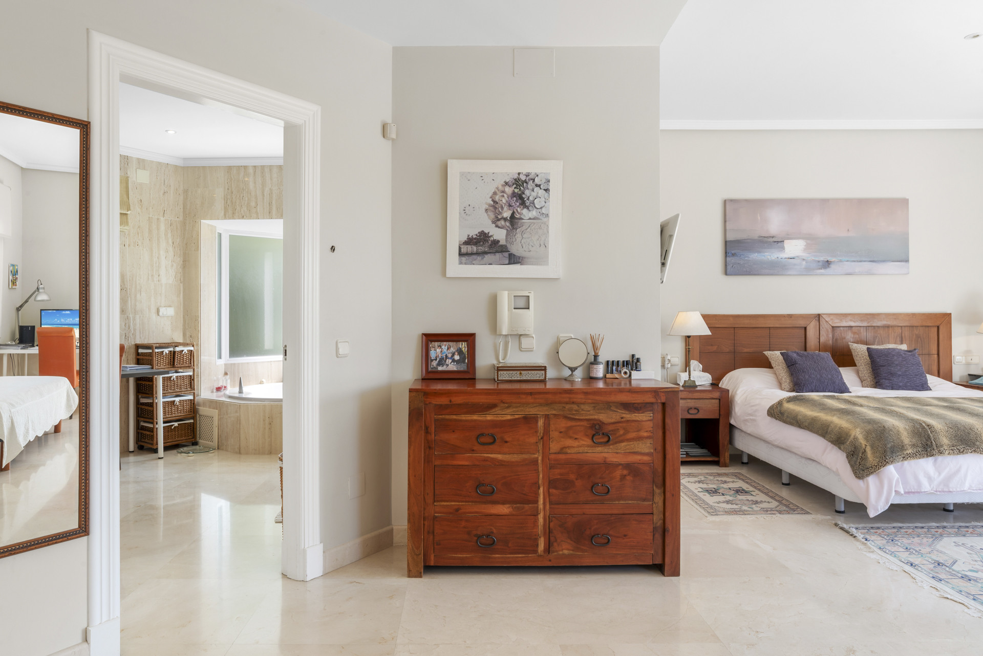 El Paraiso Alto Benahavis villa 6 Bedrooms