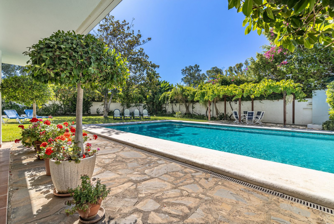 Cancelada Estepona villa 5 Bedrooms