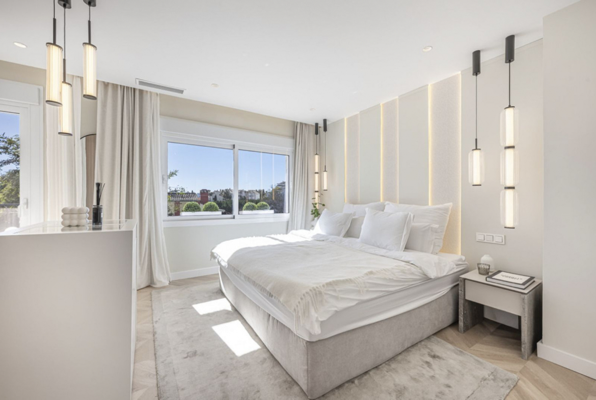 Marbella Golden Mile Marbella townhouse 5 Bedrooms
