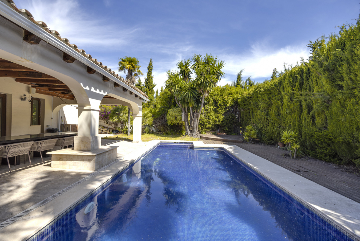 Estepona villa 4 Bedrooms
