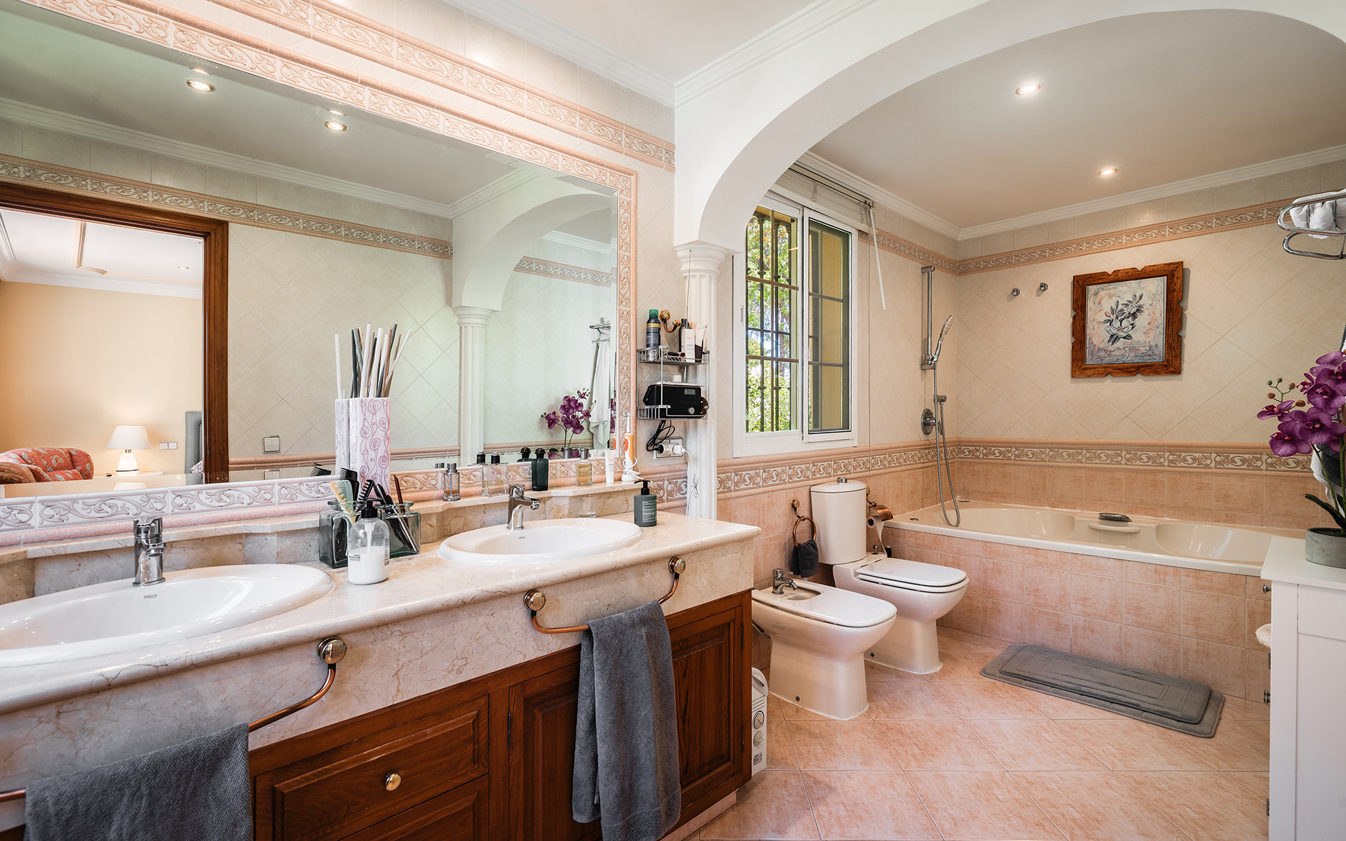 Nueva Andalucia Marbella villa 5 Bedrooms