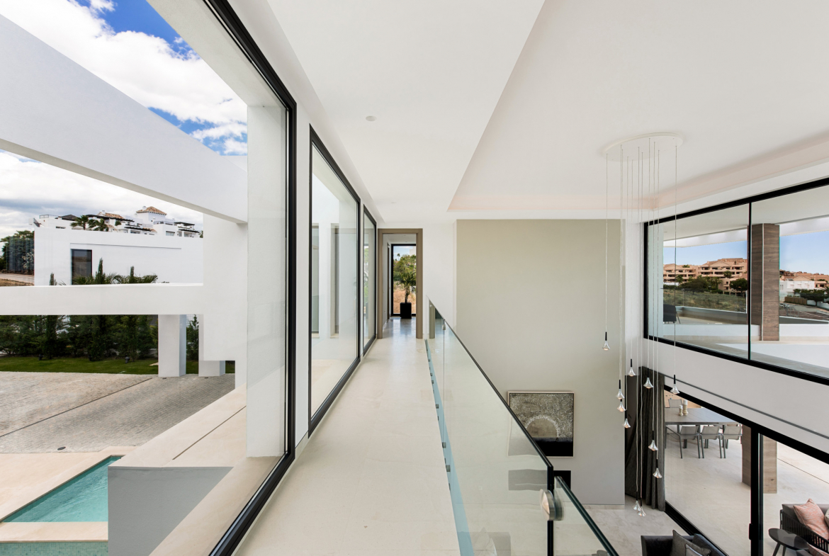 La Alqueria Benahavis villa 5 Bedrooms