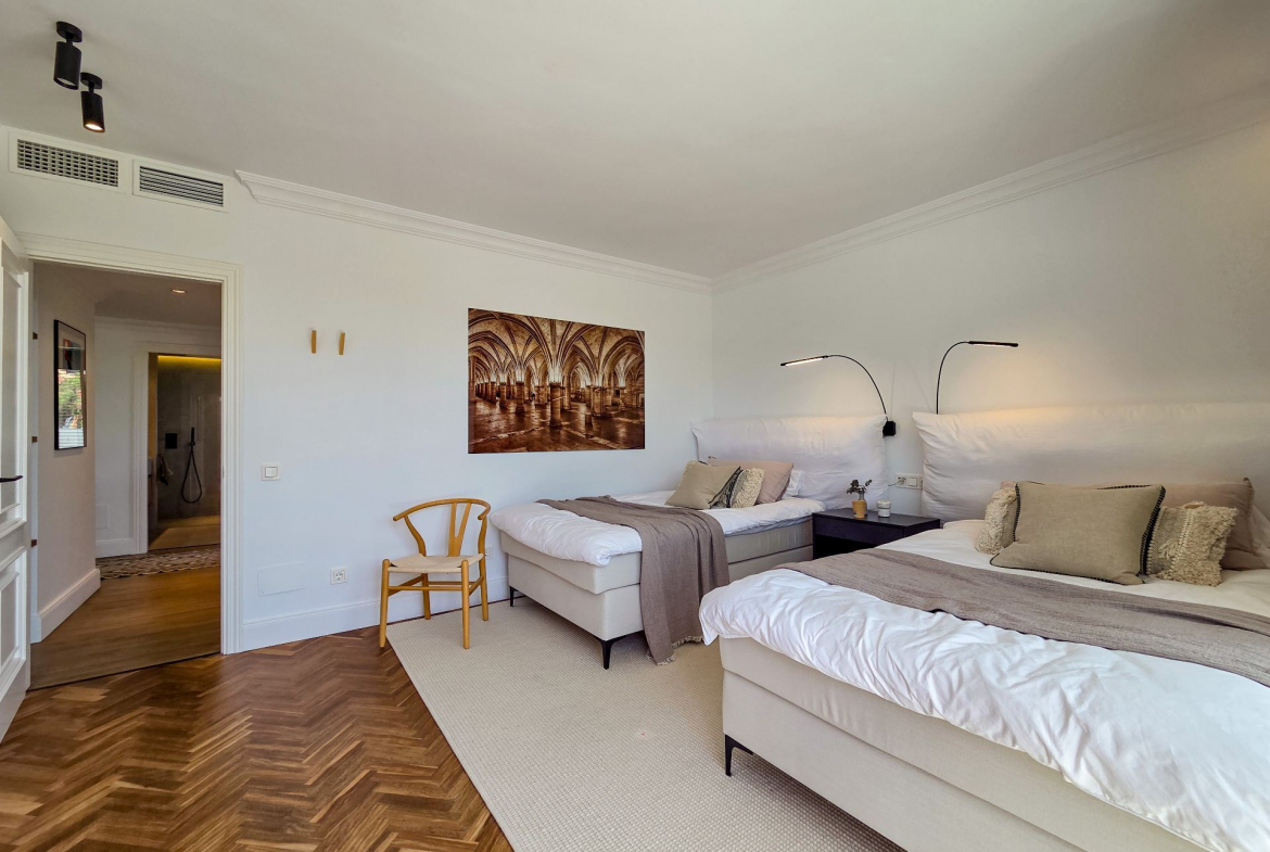 Nueva Andalucia Marbella villa 5 Bedrooms