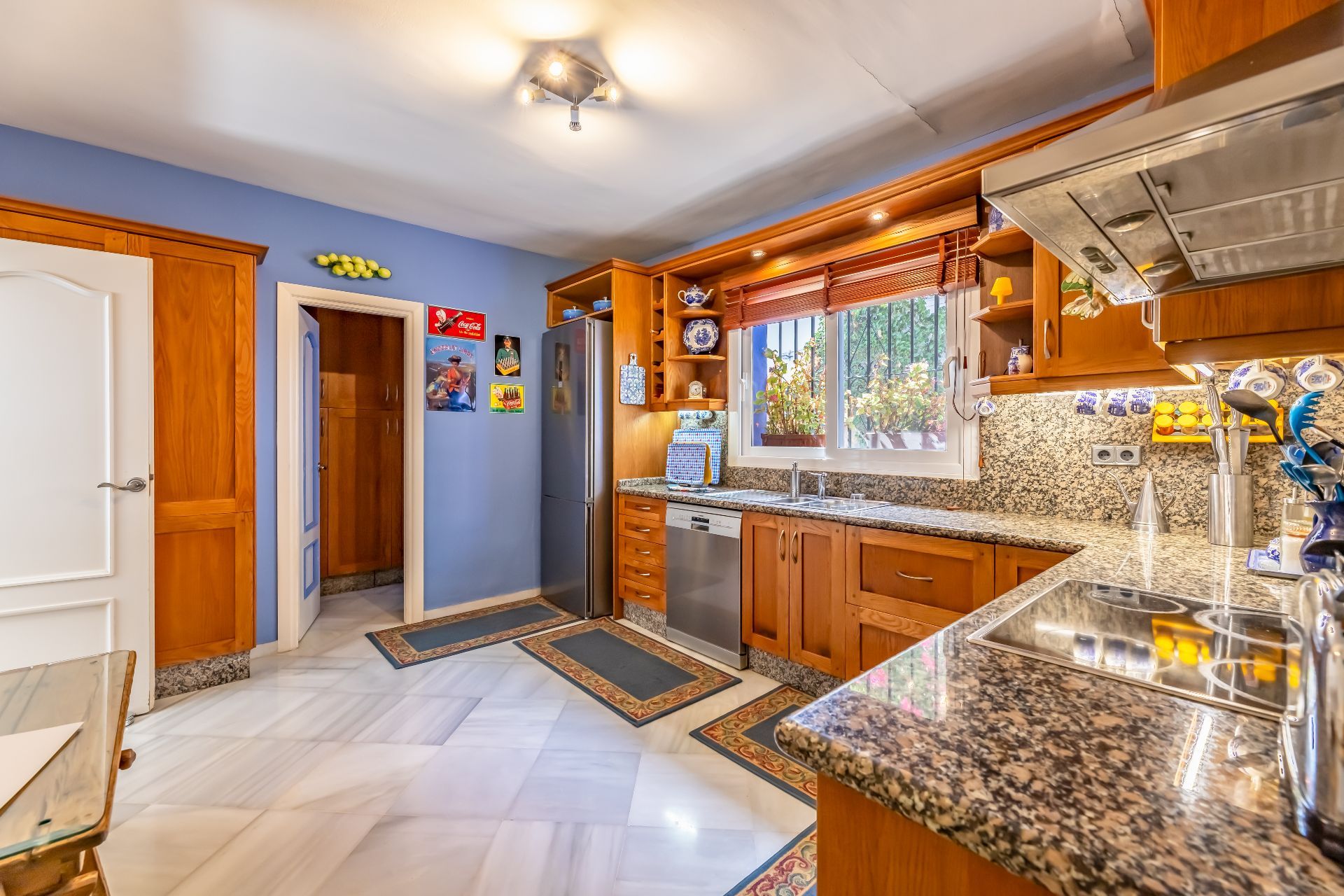Marbella Golden Mile Marbella villa 4 Bedrooms