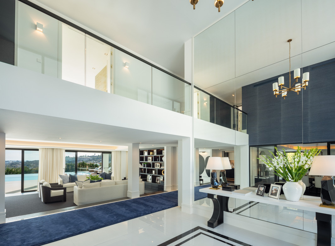 Nueva Andalucia Marbella villa 5 Bedrooms