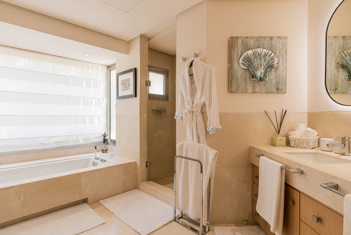 Los Flamingos Benahavis villa 5 Bedrooms