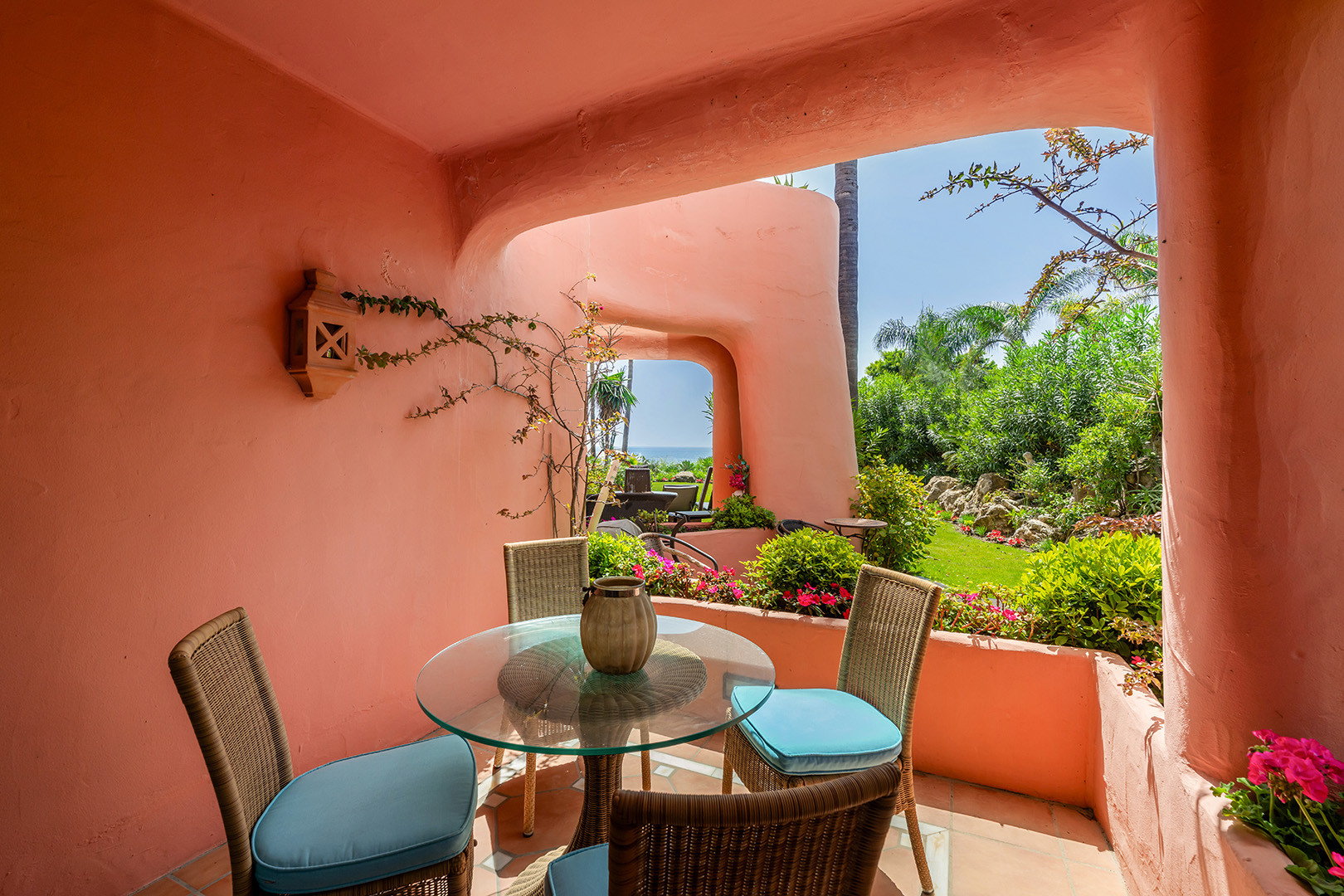luxo-estate-16 Estepona apartment 3 Bedrooms