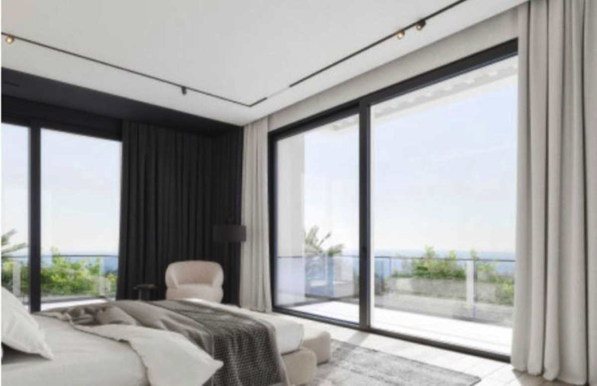 luxo-estate-16 Marbella villa 7 Bedrooms