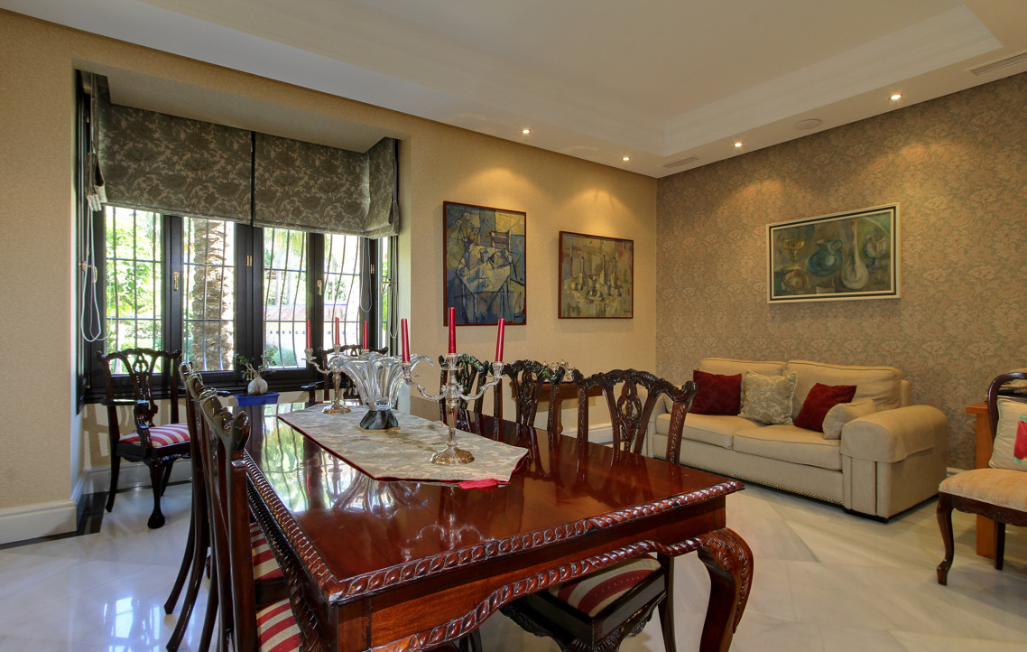 Marbella villa 6 Bedrooms