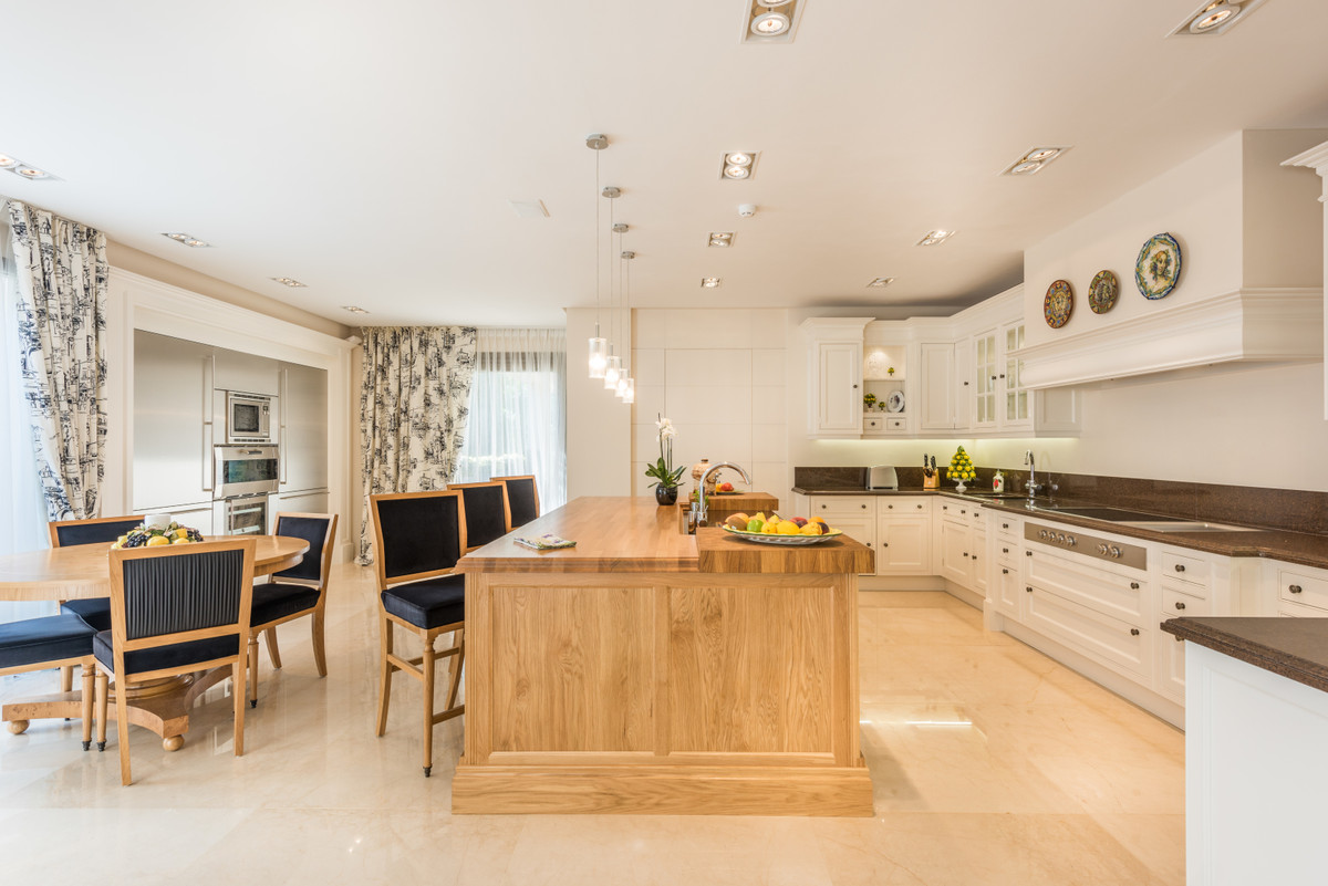 luxo-estate-16 Luxury Mansion for Sale in Sierra Blanca Marbella