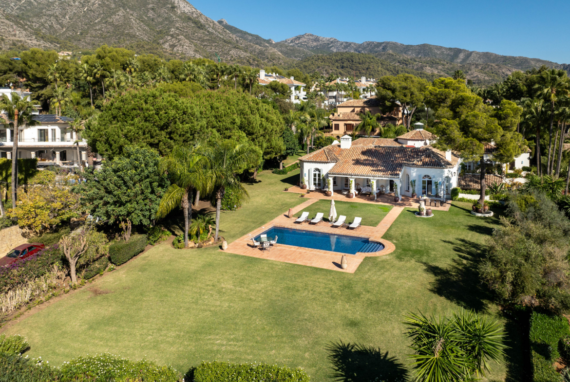 Marbella Golden Mile Marbella villa 5 Bedrooms
