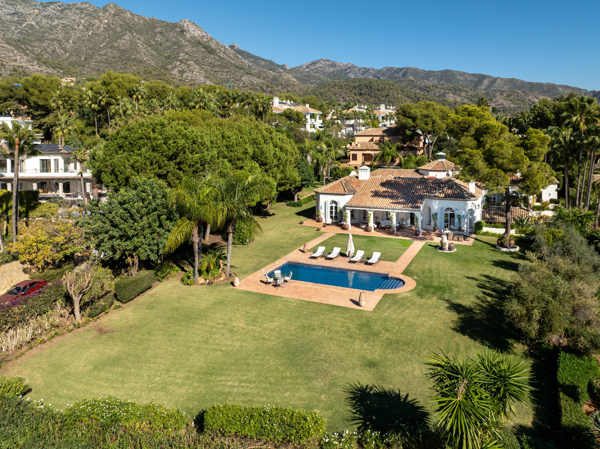 Marbella Golden Mile Marbella villa 5 Bedrooms