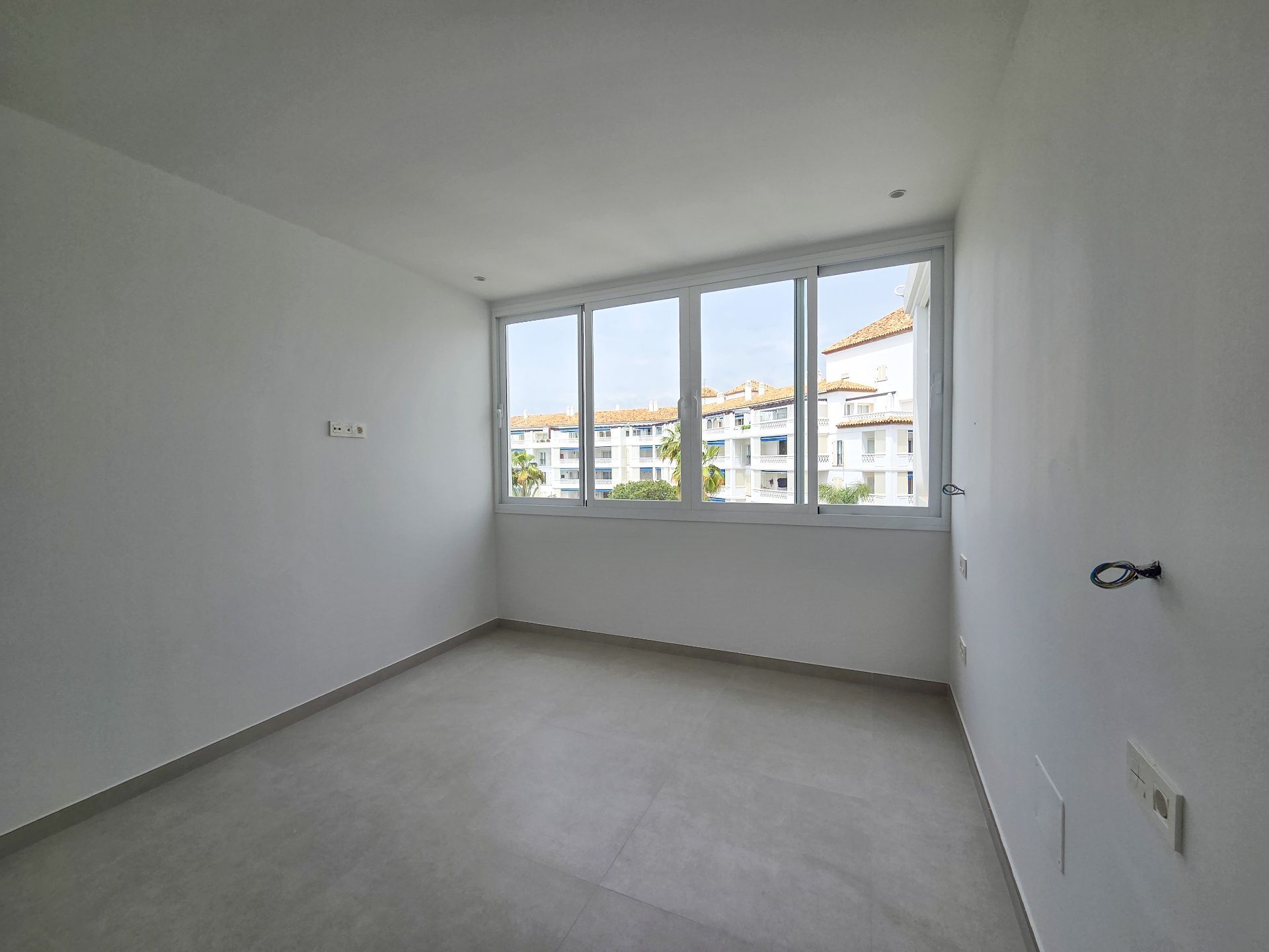 Nueva Andalucia Marbella apartment 3 Bedrooms