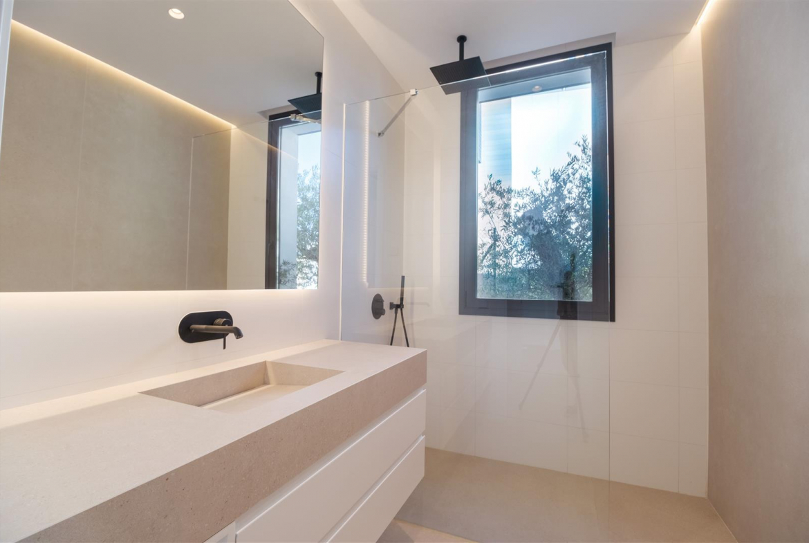 Puerto Banus Marbella villa 4 Bedrooms