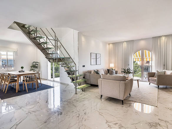 Puerto Banus Marbella penthouse 3 Bedrooms