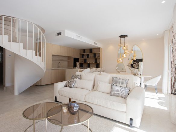 Nueva Andalucia Marbella penthouse 4 Bedrooms