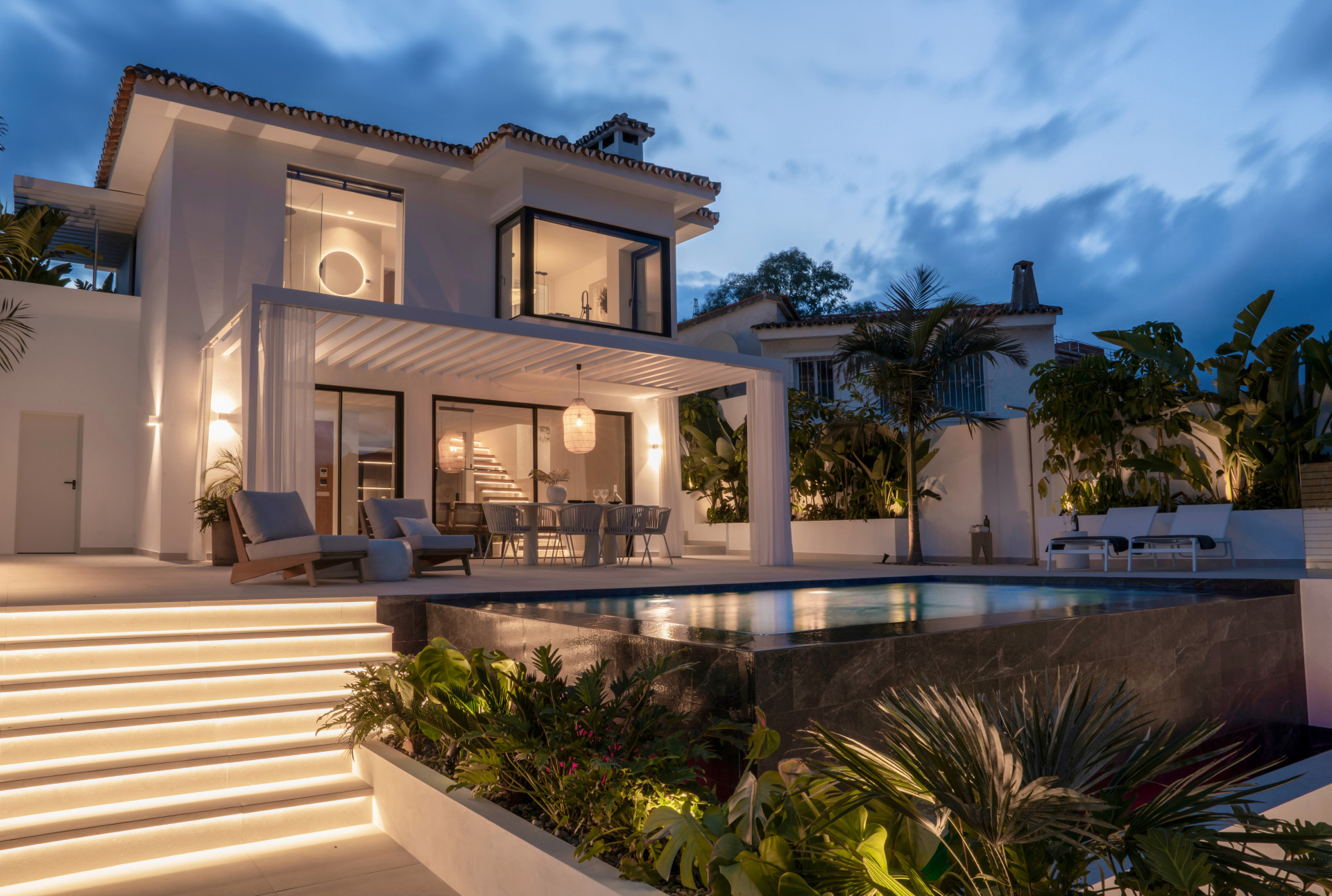 Nueva Andalucia Marbella villa 5 Bedrooms