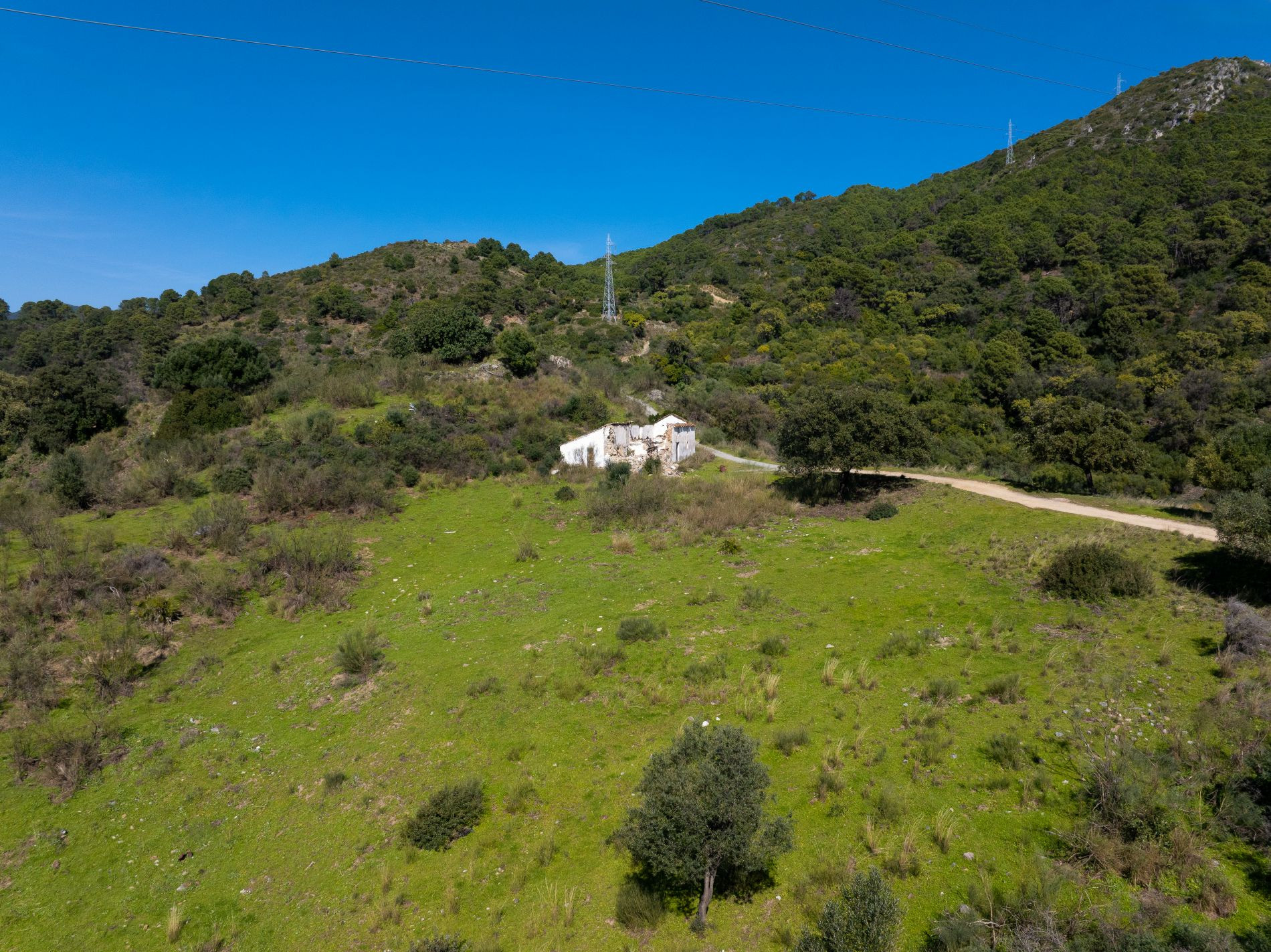 luxo-estate-18 Monte Mayor Benahavis plot Bedrooms