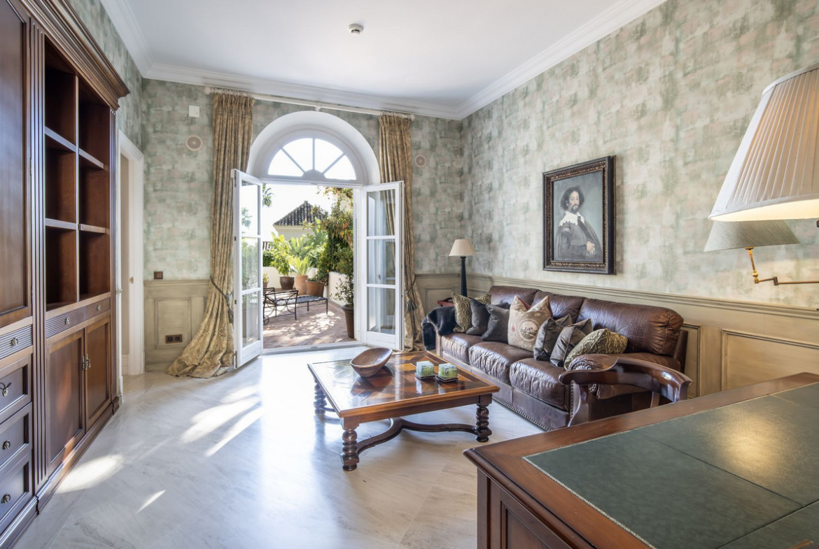 Marbella Golden Mile Marbella villa 7 Bedrooms