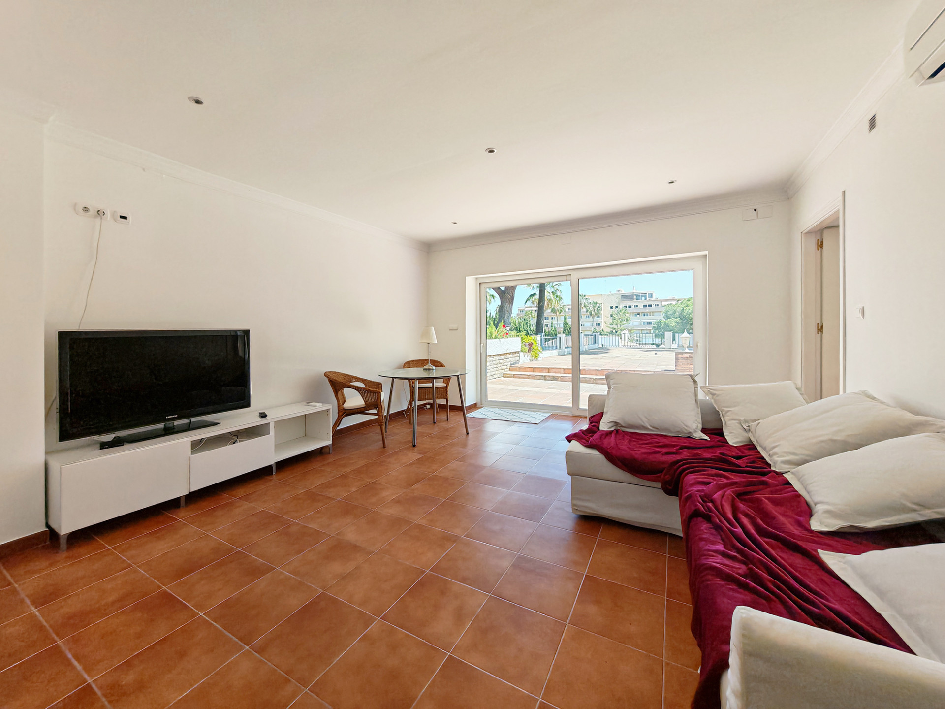 Marbesa Marbella villa 5 Bedrooms