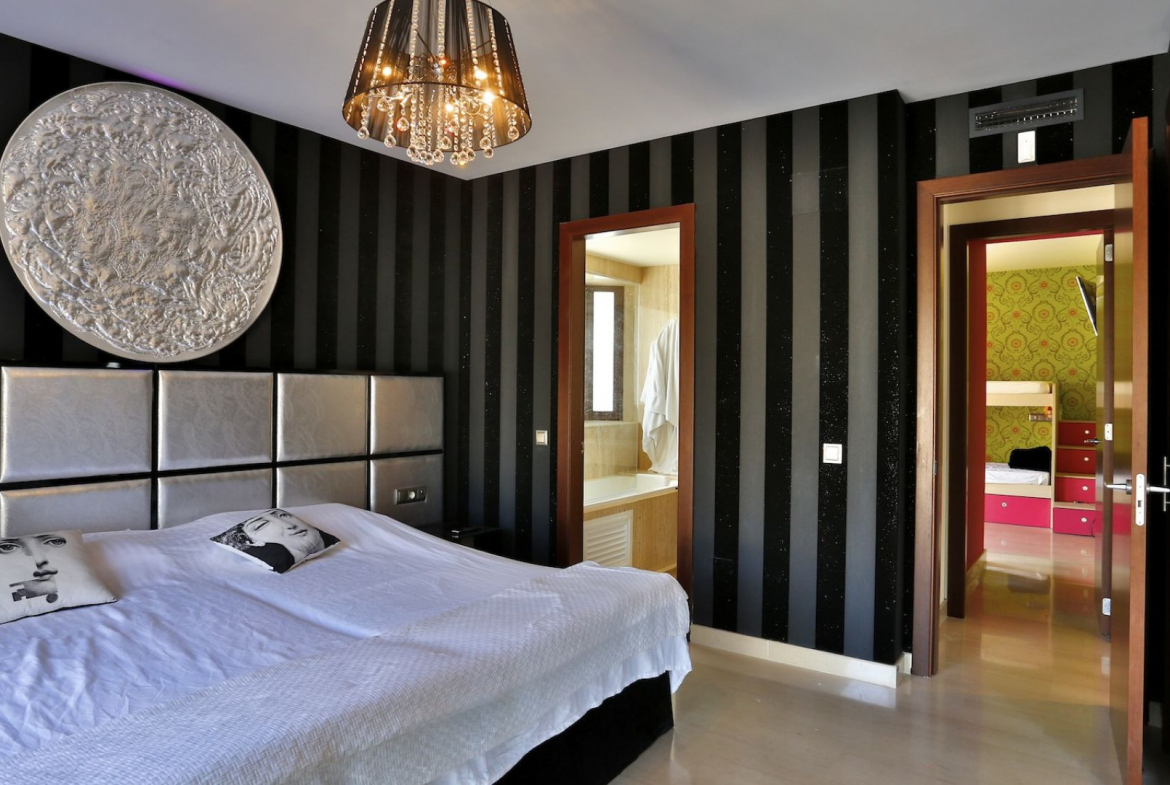 Nueva Andalucia Marbella penthouse 2 Bedrooms