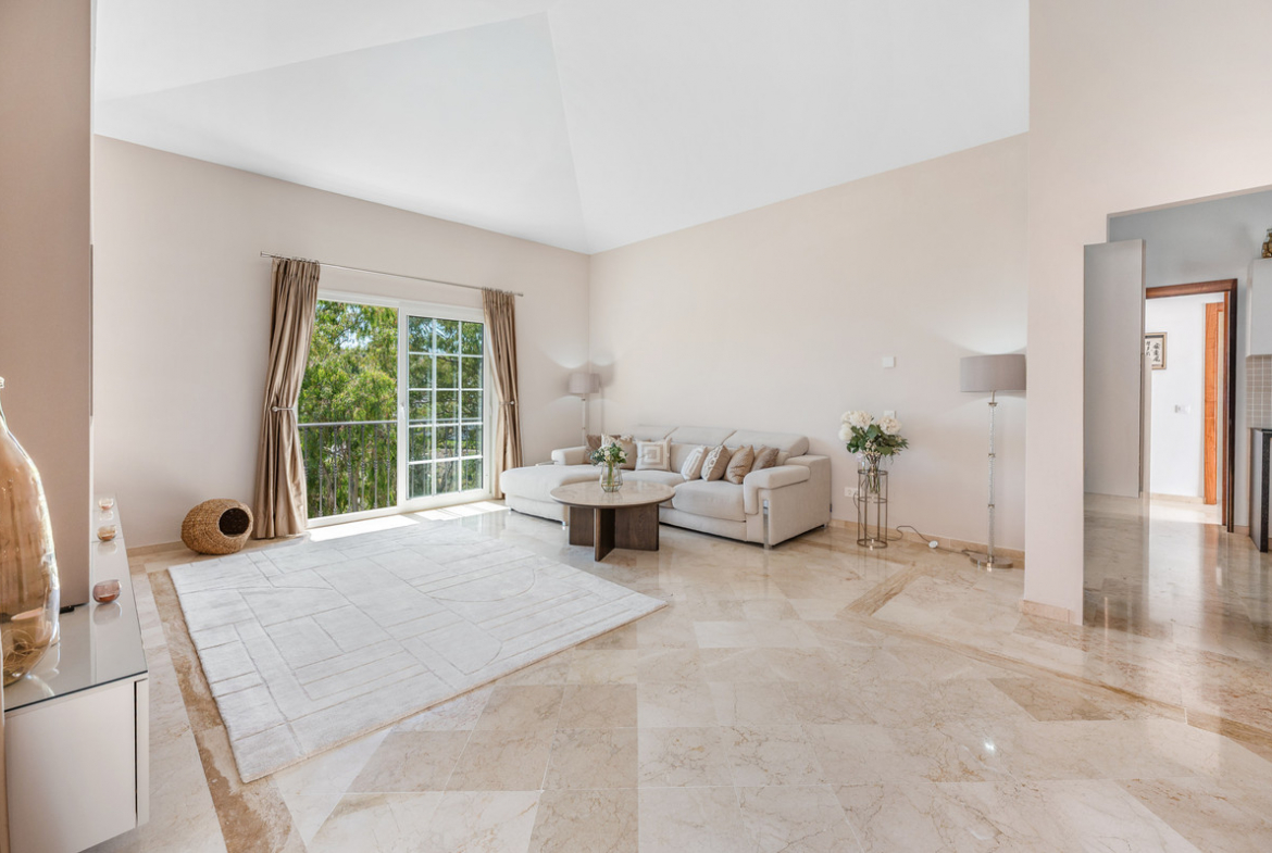 Nueva Andalucia Marbella villa 3 Bedrooms