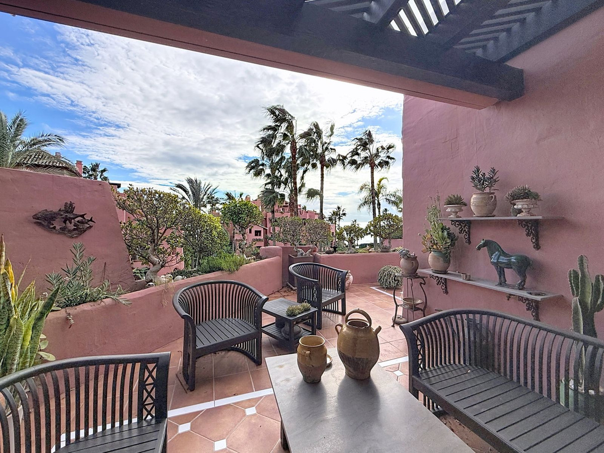 luxo-estate-18 Cancelada Estepona penthouse 3 Bedrooms