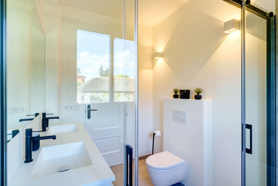 Marbella villa 6 Bedrooms
