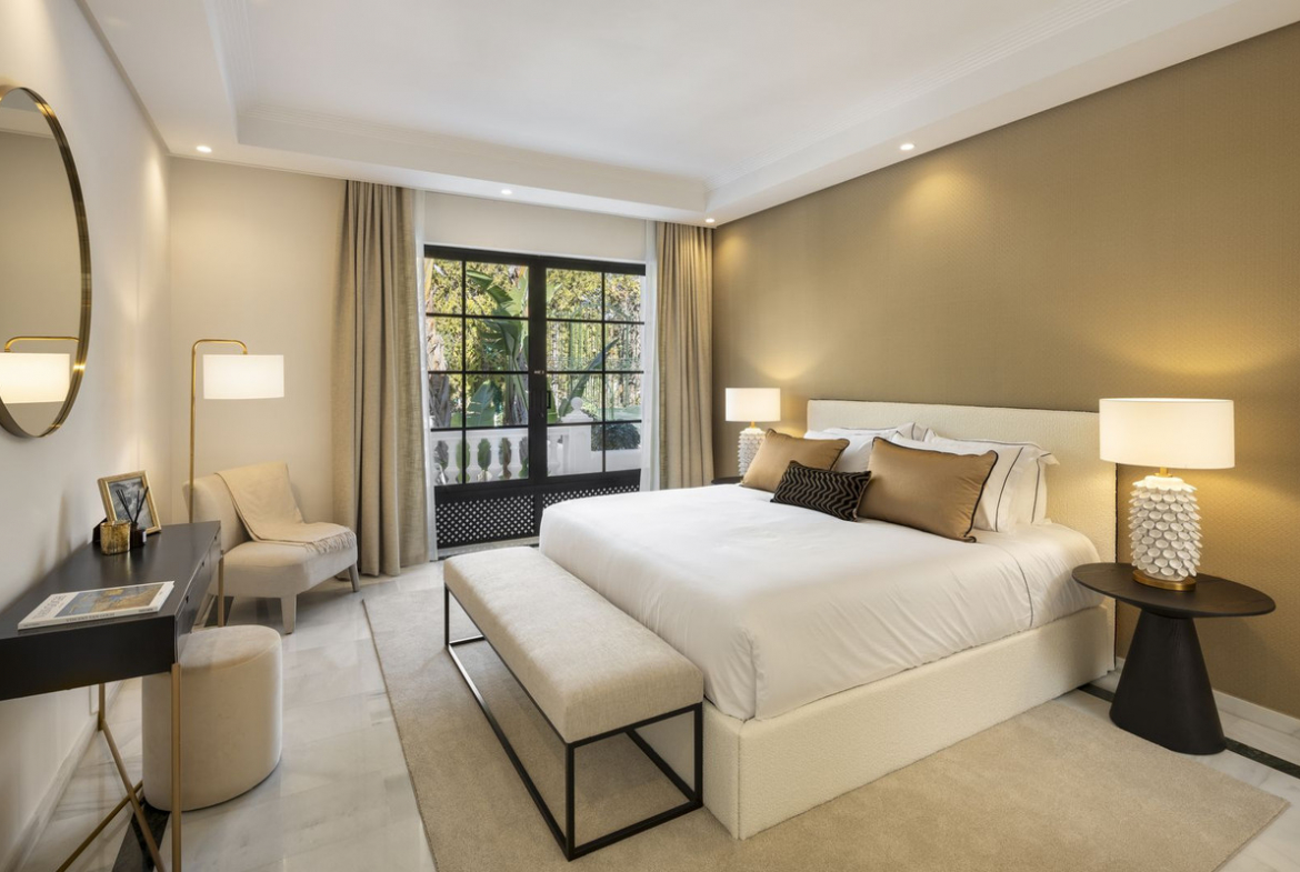 Nueva Andalucia Marbella villa 12 Bedrooms