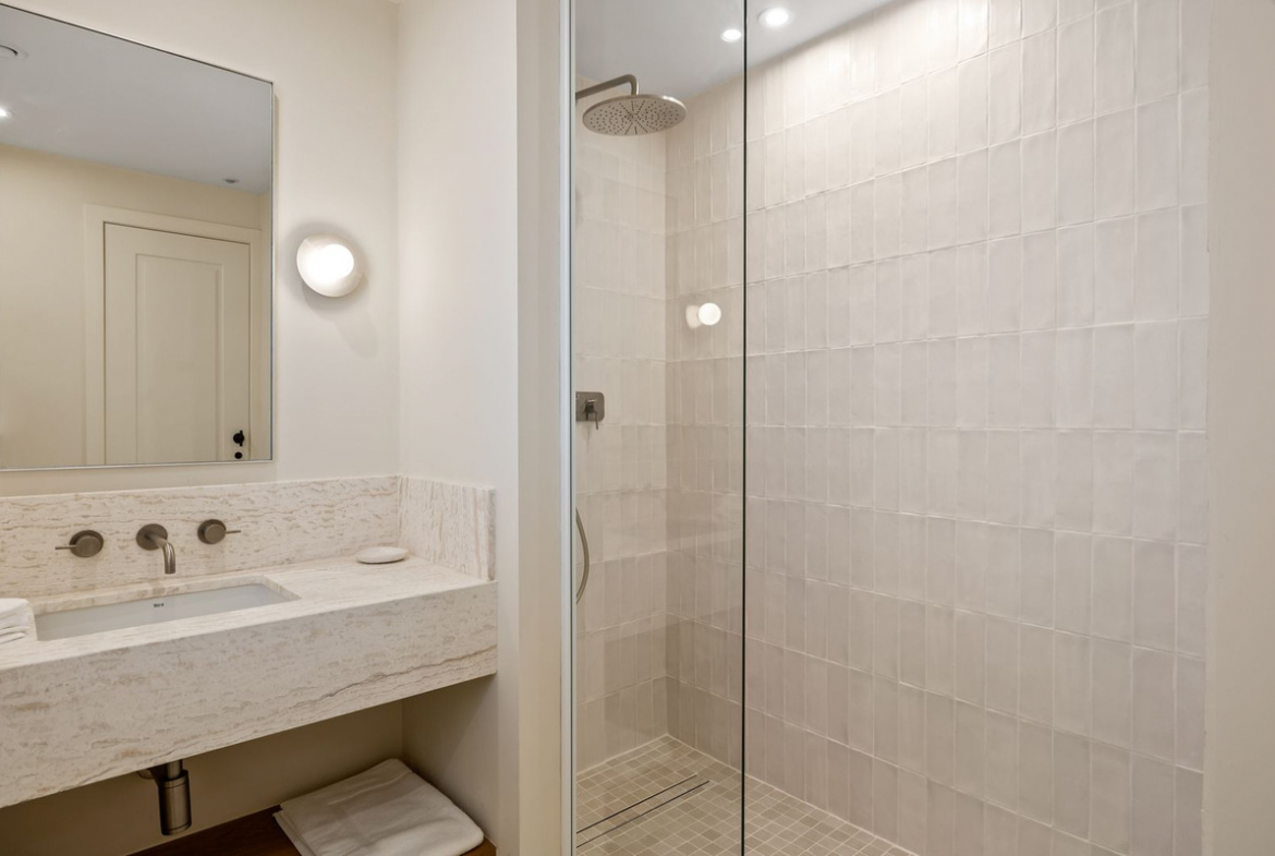 Las Chapas Marbella villa 3 Bedrooms