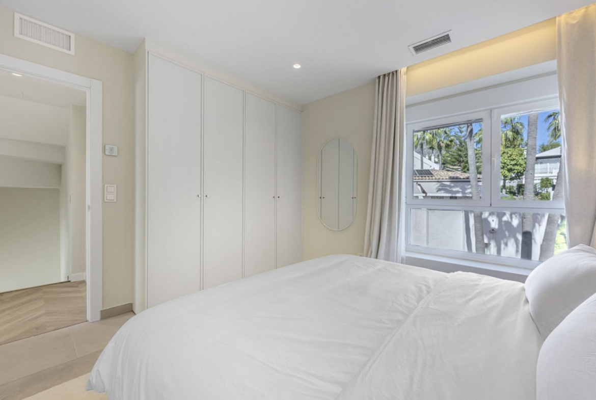 Marbella Golden Mile Marbella townhouse 5 Bedrooms