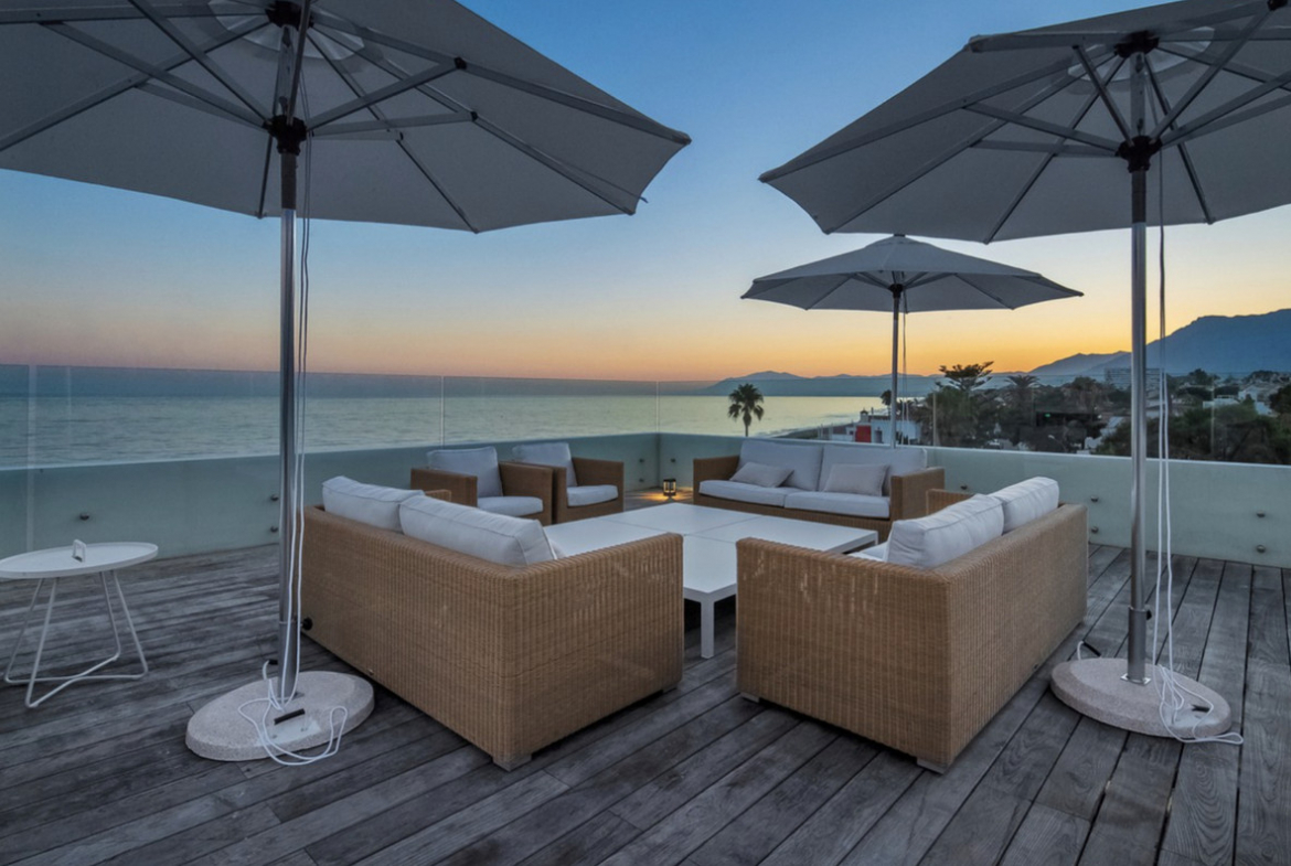 Costabella Marbella villa 6 Bedrooms