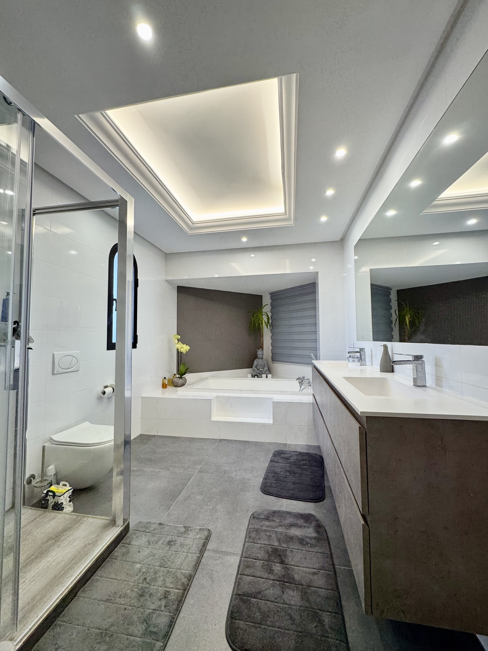 Nueva Andalucia Marbella villa 9 Bedrooms