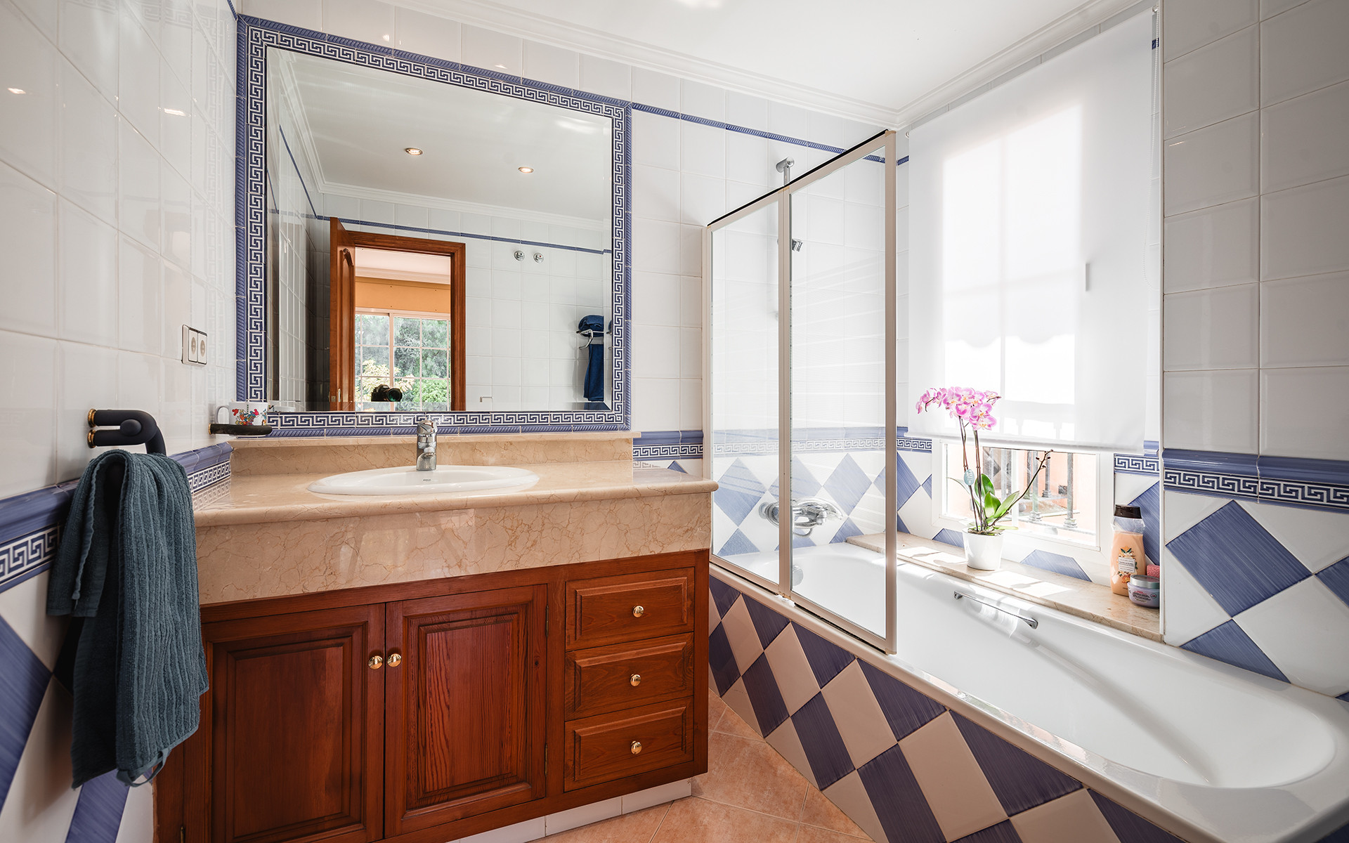 Nueva Andalucia Marbella villa 5 Bedrooms