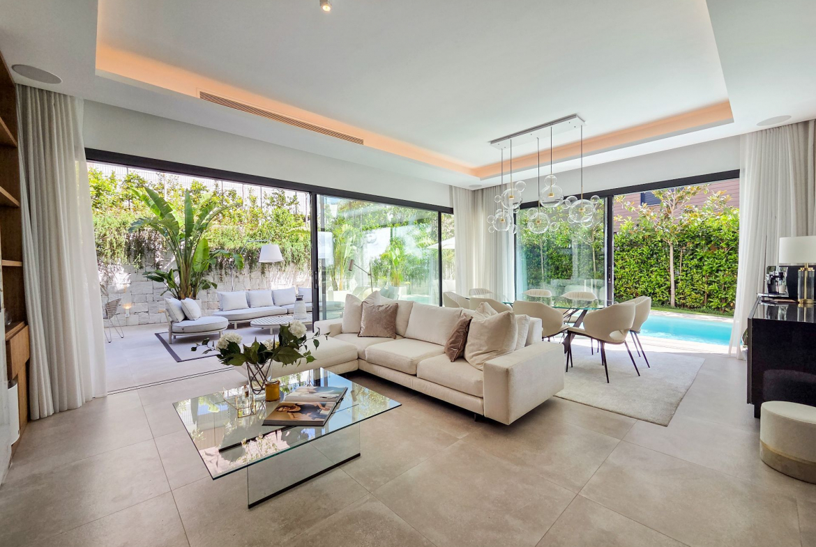 Marbella Golden Mile Marbella villa 4 Bedrooms