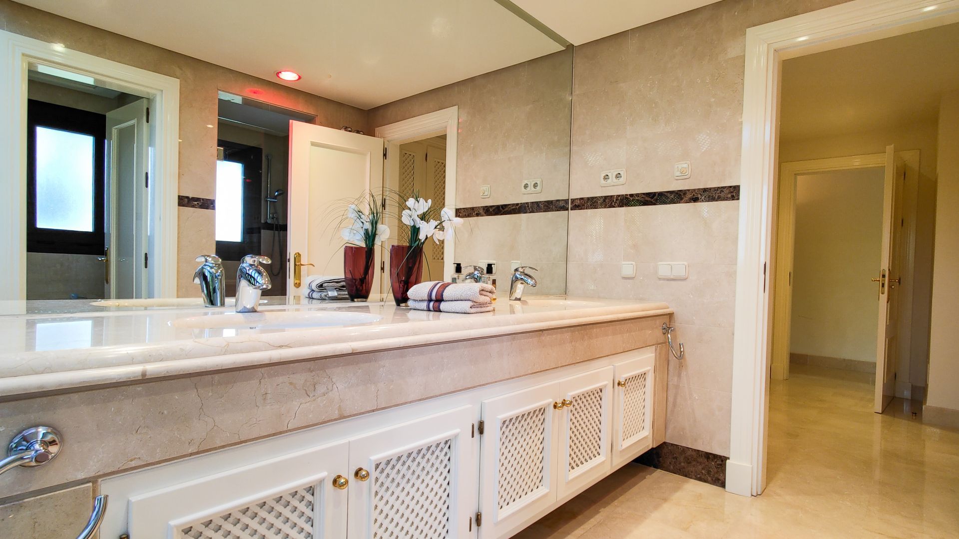 Nueva Andalucia Marbella penthouse 3 Bedrooms