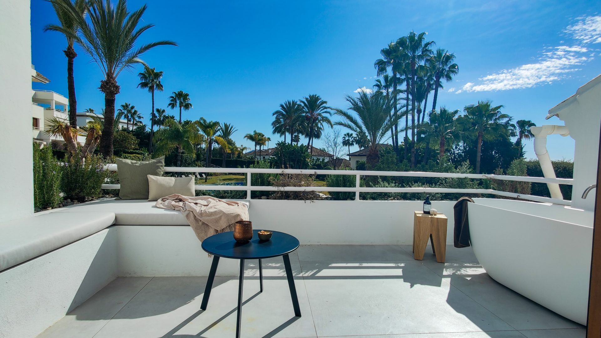 Nueva Andalucia Marbella townhouse 3 Bedrooms