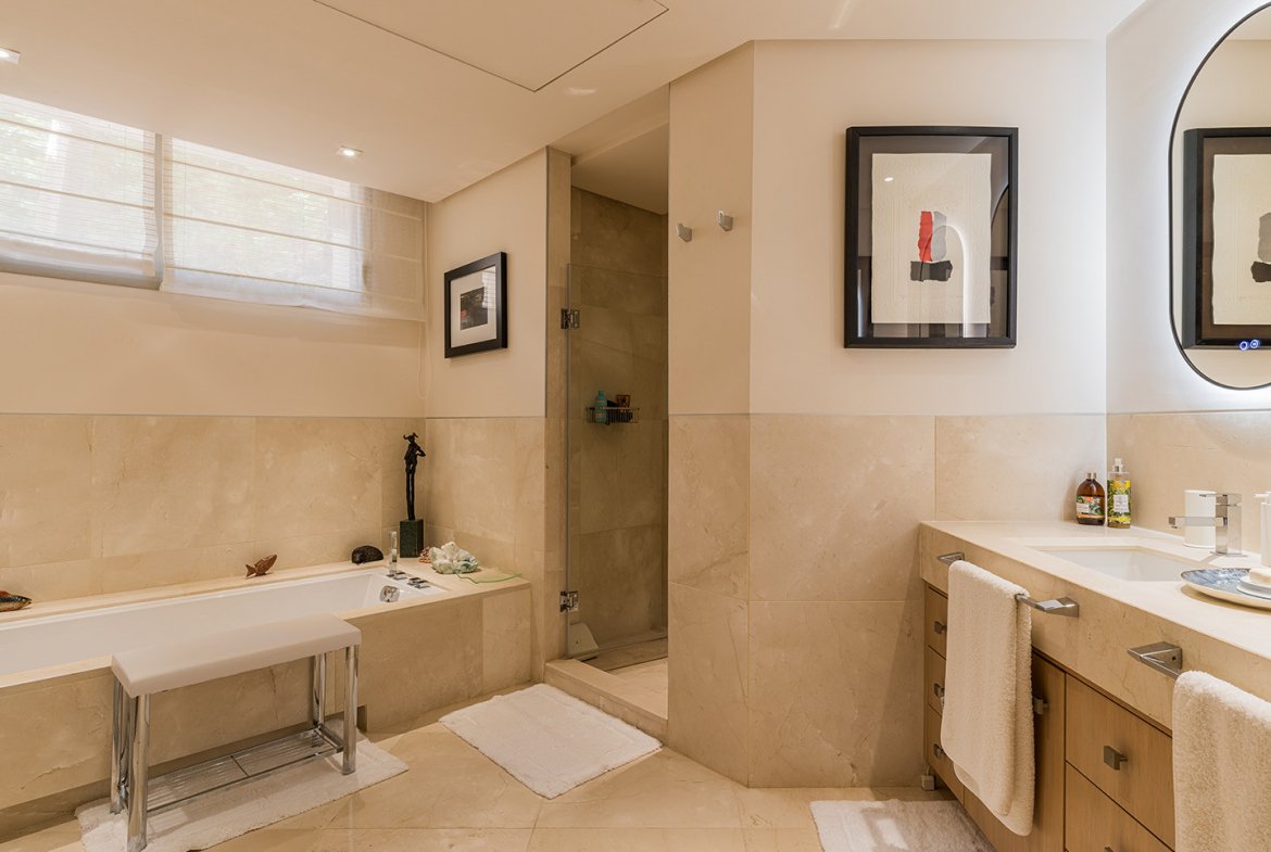 Los Flamingos Benahavis villa 5 Bedrooms