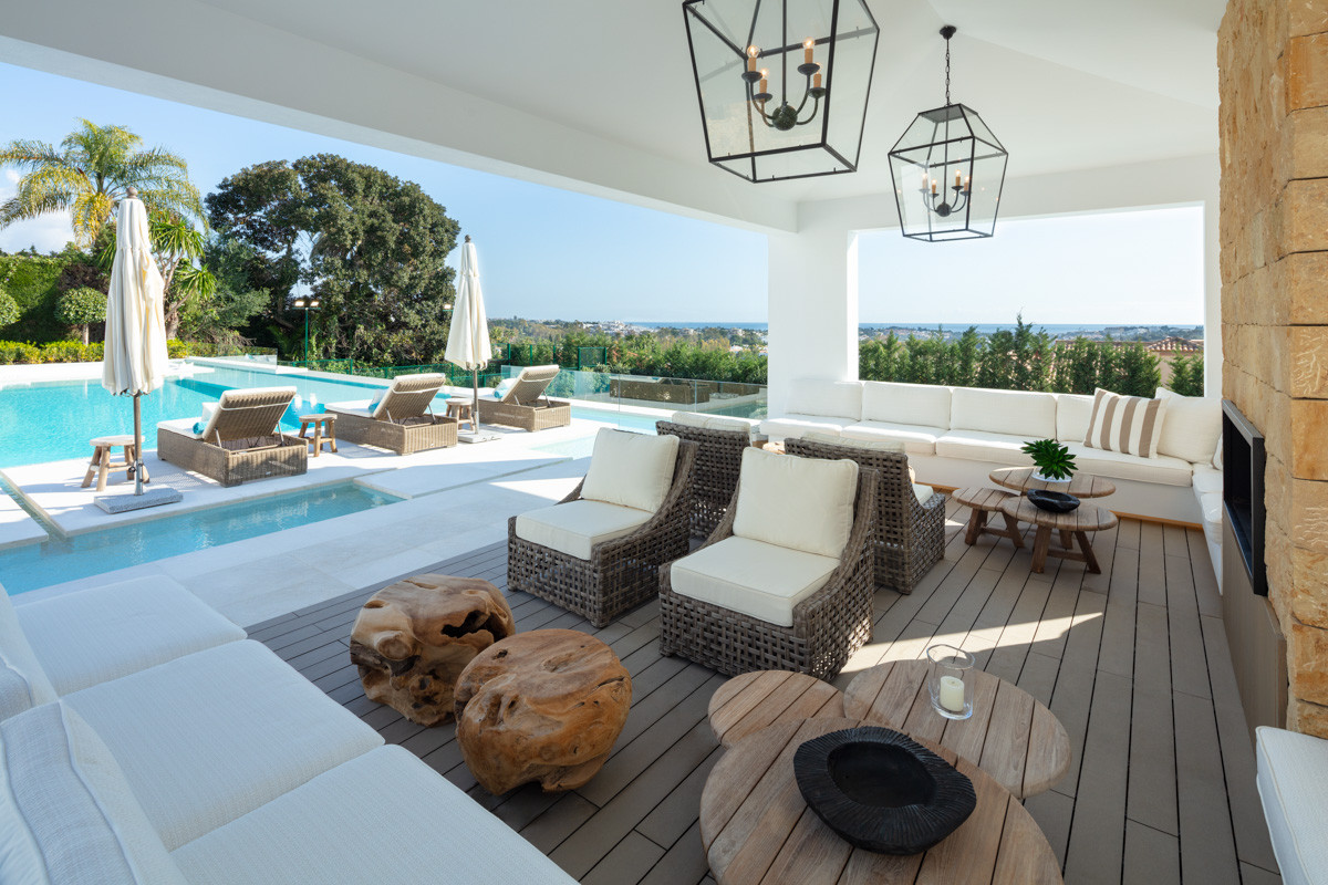 luxo-estate-18 Nueva Andalucia Marbella villa 5 Bedrooms