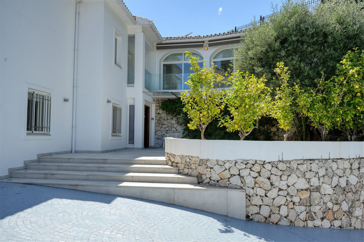 Benahavis villa 4 Bedrooms