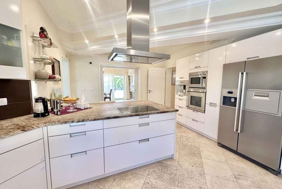 El Rosario Marbella villa 6 Bedrooms
