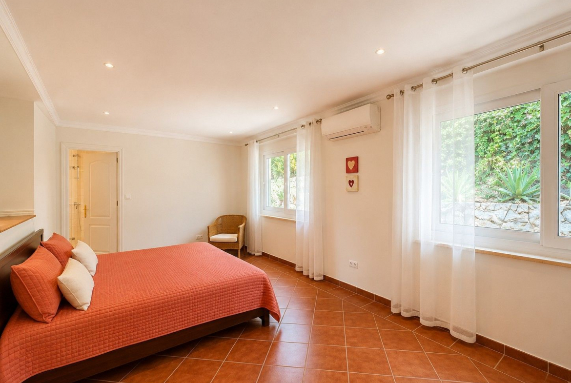 Cabopino Marbella villa 4 Bedrooms