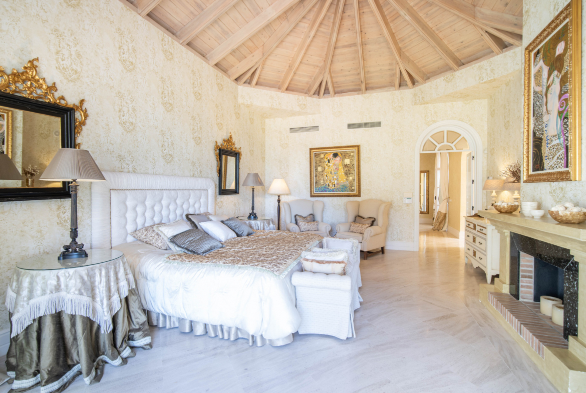 Marbella Golden Mile Marbella villa 5 Bedrooms