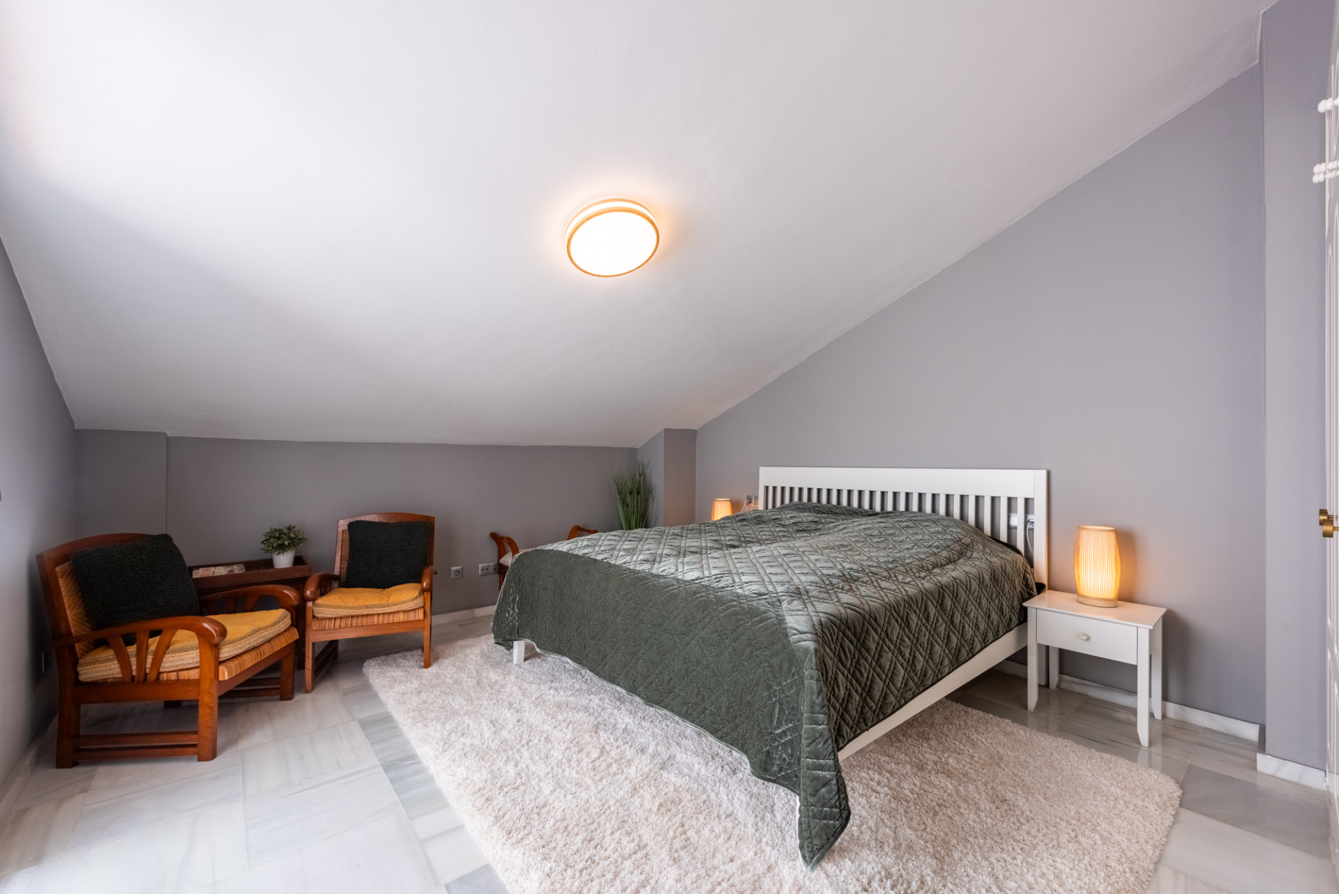 luxo-estate-18 Marbella Golden Mile Marbella townhouse 3 Bedrooms