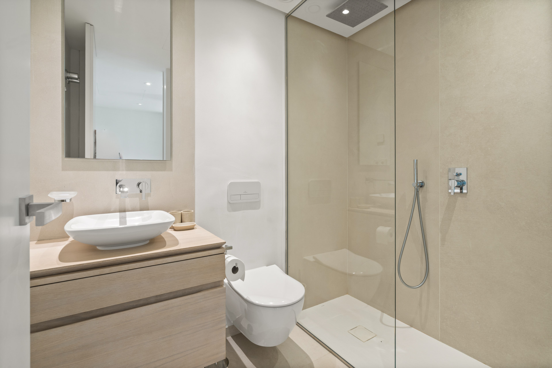 luxo-estate-18 Nueva Andalucia Marbella apartment 5 Bedrooms
