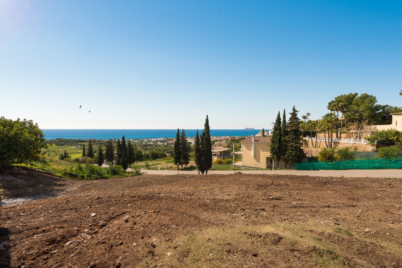 MEX1088 El Paraiso Alto Benahavis plot Bedrooms
