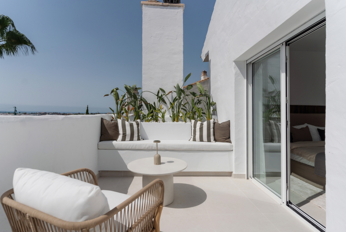 Nueva Andalucia Marbella penthouse 3 Bedrooms