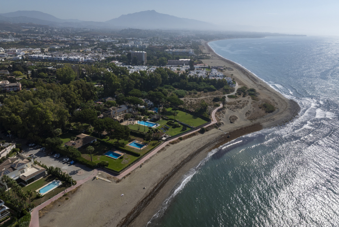 Estepona villa 5 Bedrooms